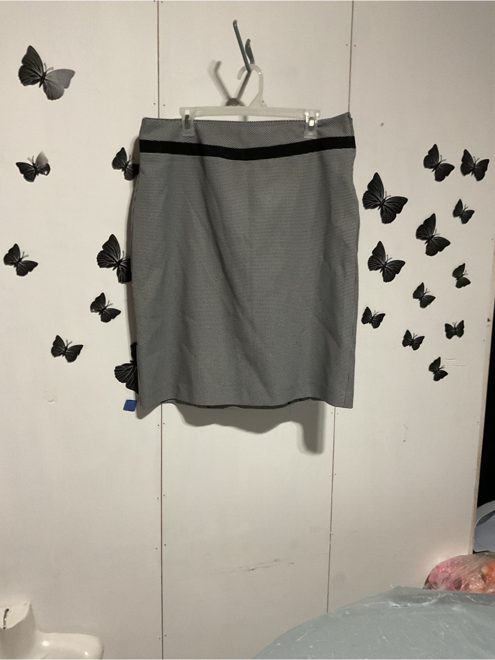 Classic Gray Pencil Skirt with Black Waistband